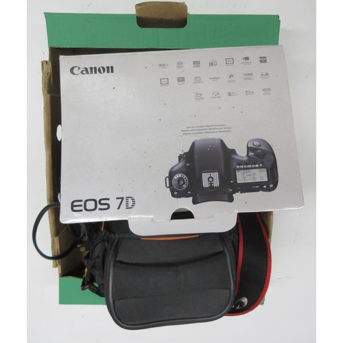 200 - Canon 7D camera body with 18-55mm lens and accessories