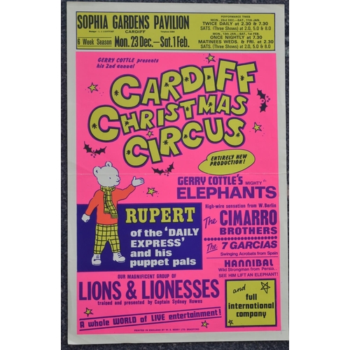 37 - Five Gerry Cottle's Circus advertising posters to include a large example (153x103.5cm), Carnival On... 