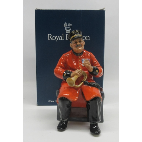 1024 - Royal Doulton figures, Past Glory HN2484, with box , H21cm, The Judge, H19.5cm