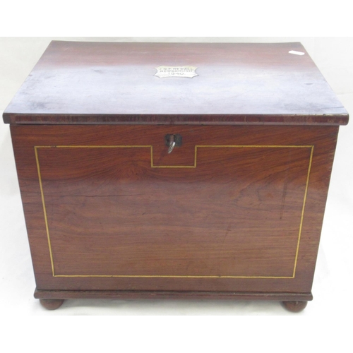 806 - Mahogany 10 drawer coin cabinet, brass name plate and date to top 'J.N.F. Newall Newbrough 1940', 42... 