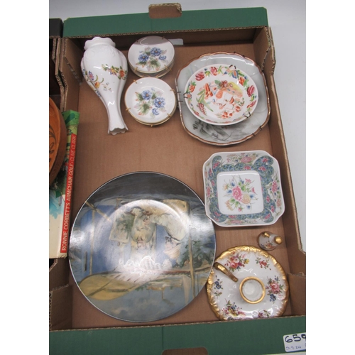 659 - Mixed collectables incl Beswick teapot, wood and ceramic bookends, babycham glasses x6, spode candle... 