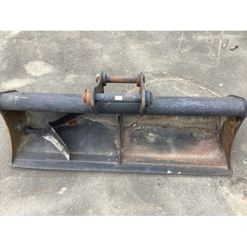 795 - Large mini digger bucket. Approx. W155cm D36cm