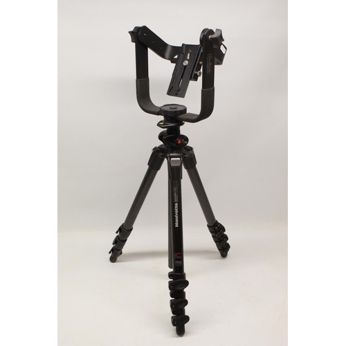 199 - Manfrotto 055CXPR04 heavy duty carbon fibre tripod with long lens bracket/support