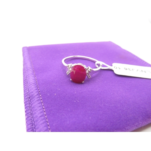 421 - Gemporia - Burmese ruby and white zircon 9k white gold ring, with protective pouch