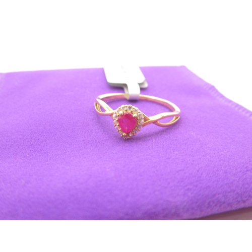 422 - Gemporia - Montepuez ruby and white zircon 9k gold ring, size T to U, with protective pouch