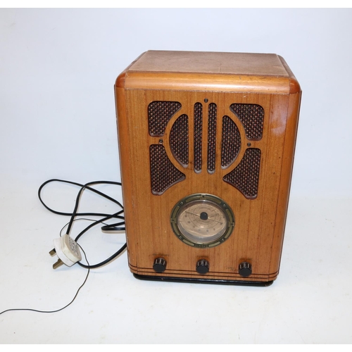 54 - Lisa George Collection - Steepletone reproduction Art Deco/1930s style radio, model NR800, H33.5cm