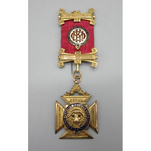 72 - 9ct yellow gold masonic medal 'Royal antediluvian order of buffaloes' fitted with a ribbon & pin, al... 