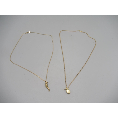 49 - 9ct yellow gold necklace with coffee bean pendant, L48cm, and a 9ct yellow gold necklace with a horn... 