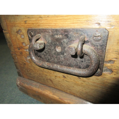 676 - North Eastern Railways Eastern Division York rectangular pine box, with iron lock, handles and hinge... 