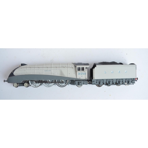 1009 - Hornby OO gauge R2367 LNER Class A4 Silver Link live steam locomotive set (please note this is the t... 