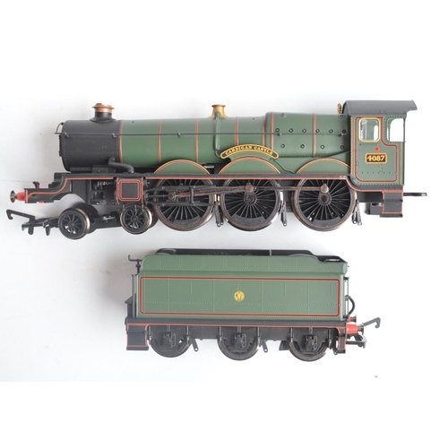 1015 - Hornby R1102 OO gauge special limited edition 'The Cornish Riviera Express' train set (557/2000) wit... 