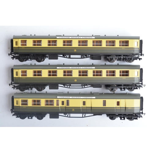 1015 - Hornby R1102 OO gauge special limited edition 'The Cornish Riviera Express' train set (557/2000) wit... 