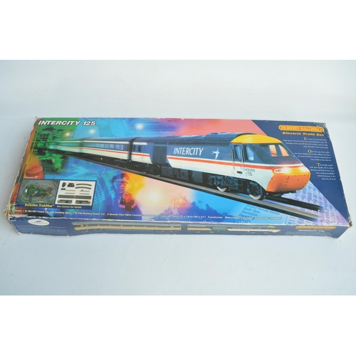 1020 - Hornby OO gauge InterCity 125 electric train set with power and dummy cars plus 2 passenger coaches,... 