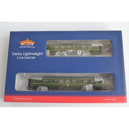 1021 - Bachmann OO gauge 32-516 Derby lightweight 2 car DMU BR green with speed whiskers electric train set... 