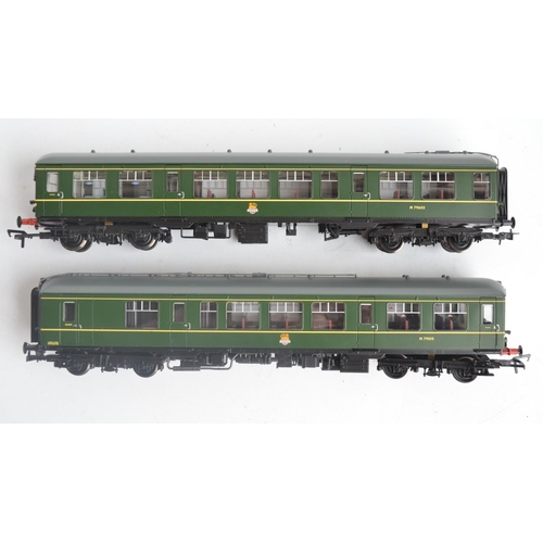 1021 - Bachmann OO gauge 32-516 Derby lightweight 2 car DMU BR green with speed whiskers electric train set... 