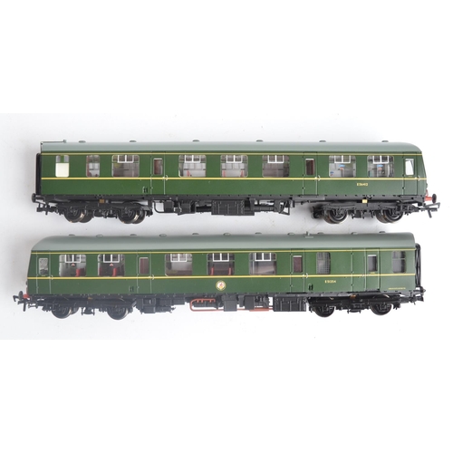 1022 - Bachmann OO gauge 32-326 BR green Class 105 2 car DMU with speed whiskers electric train set with po... 