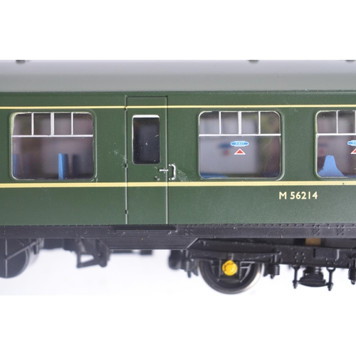 1023 - Bachmann OO gauge 32-900 BR green Class 108 2 car DMU with speed whiskers electric train set with po... 