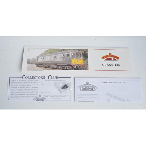 1023 - Bachmann OO gauge 32-900 BR green Class 108 2 car DMU with speed whiskers electric train set with po... 