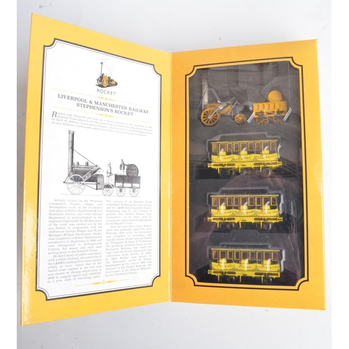 1025 - Hornby R3810 OO gauge Stephenson's Rocket Liverpool & Manchester Railway electric steam train model ... 