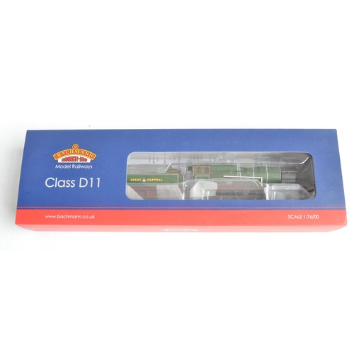 1027 - Bachmann OO gauge 31-147 highly detailed Class D11/1 501 'Mons' 4-4-0 in GCR green livery, model at ... 