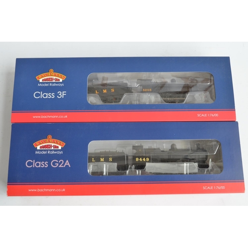 1029 - Two highly detailed OO gauge electric steam train models from Bachmann, both in LMS black livery to ... 