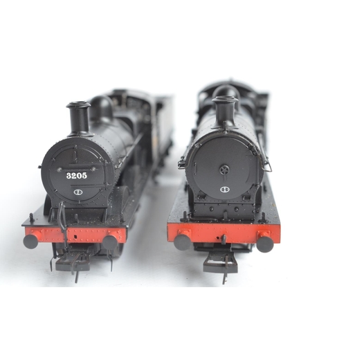 1029 - Two highly detailed OO gauge electric steam train models from Bachmann, both in LMS black livery to ... 