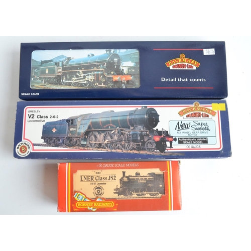 1031 - Three OO gauge LNER black livery electric steam train models to include Hornby R861 Class J52 0-6-0T... 