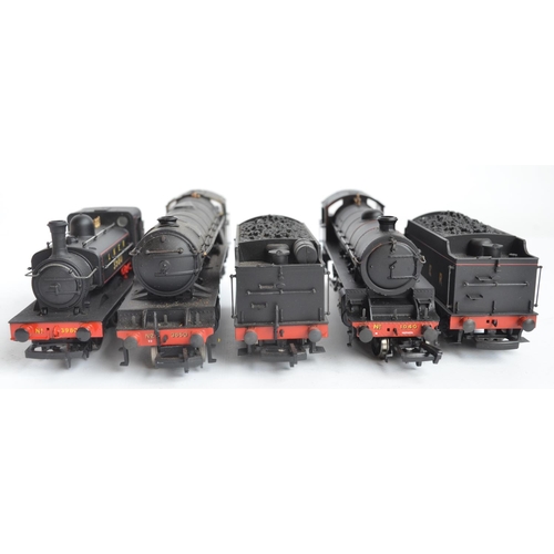 1031 - Three OO gauge LNER black livery electric steam train models to include Hornby R861 Class J52 0-6-0T... 