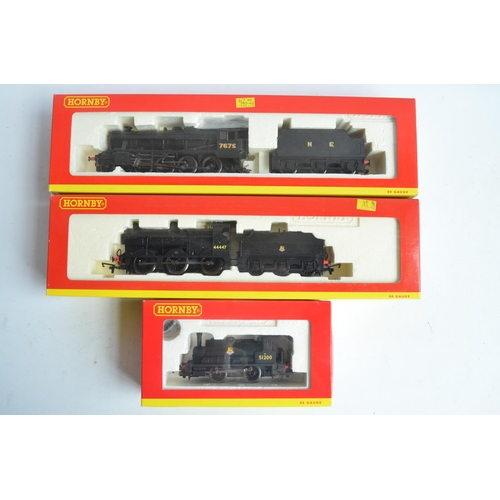 1039 - Three Hornby OO gauge electric steam train models, all in wartime black livery to include R2960 BR 0... 