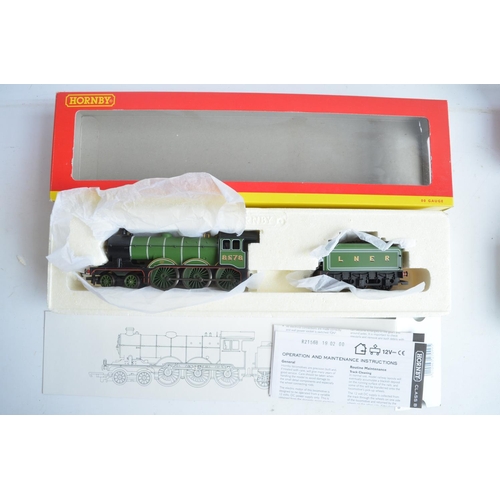 1043 - Three Hornby OO gauge lined green LNER liveried electric steam train models to include R2164A Class ... 