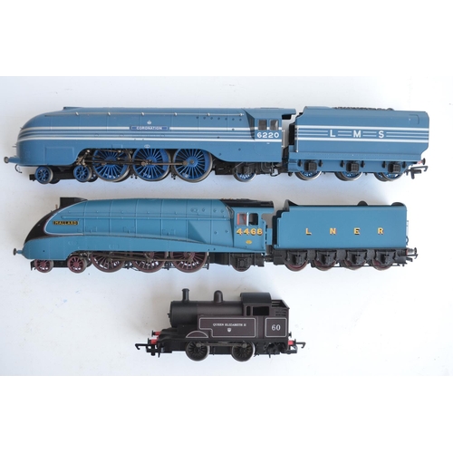 1046 - Three Hornby OO gauge electric steam train models to include R3091 Collectors Club 2012 BR 0-4-0 60 ... 