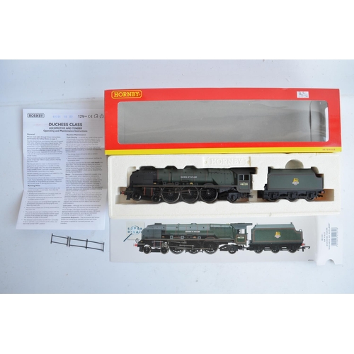 1047 - Three Hornby OO gauge electric steam train models to include R3213 Collectors Club 2013 Southern Rai... 