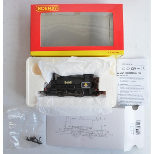 1048 - Three Hornby OO gauge electric steam train models to include R3292 Collectors Club 2014 BR black 0-4... 