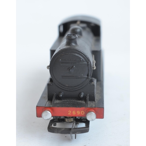 1054 - Boxed Wrenn W2217/A LNER black liveried N2 0-6-2 2690, model in very good overall condition, box ver... 