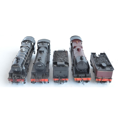 1058 - Three built up OO gauge white metal steam locomotive models to include 2 from DJH complete with tend... 