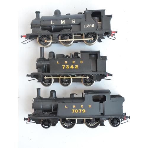 1060 - Three built up white metal OO gauge electric steam locomotive models from Nu-Cast and Wills Finecast... 