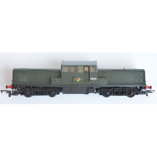 1061 - Built up OO gauge white metal Class 17 diesel electric locomotive kit, appears with added motor but ... 