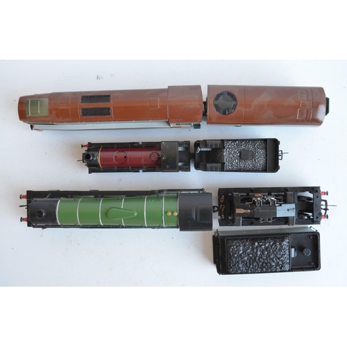 1062 - Three OO gauge electric locomotive models, all damaged/missing major parts to include KR Models GT3 ... 