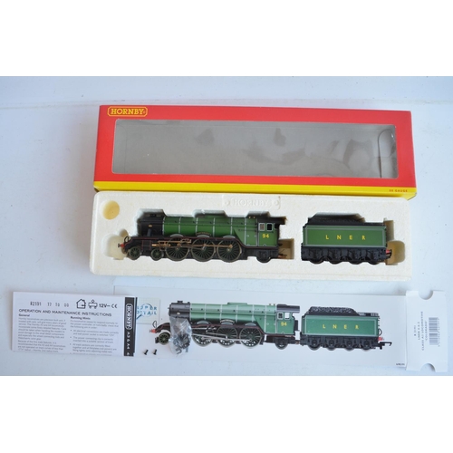 1062 - Three OO gauge electric locomotive models, all damaged/missing major parts to include KR Models GT3 ... 