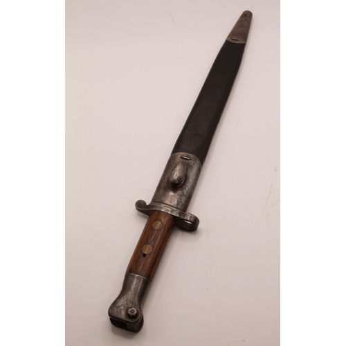 304 - British M1888 Lee Metford bayonet with War Department stamp to ricasso , in good condition complete ... 