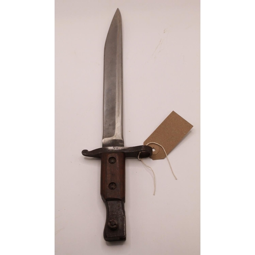 307 - Canadian Ross Rifle Co. 1907 pattern knife bayonet, in very good condition complete with original le... 