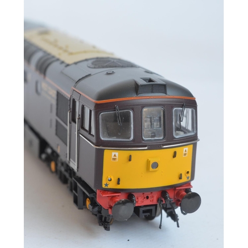 1064 - Heljan 33701 OO gauge West Coast Class 33/0 diesel electric locomotive 33 025 'Glen Falloch', model ... 