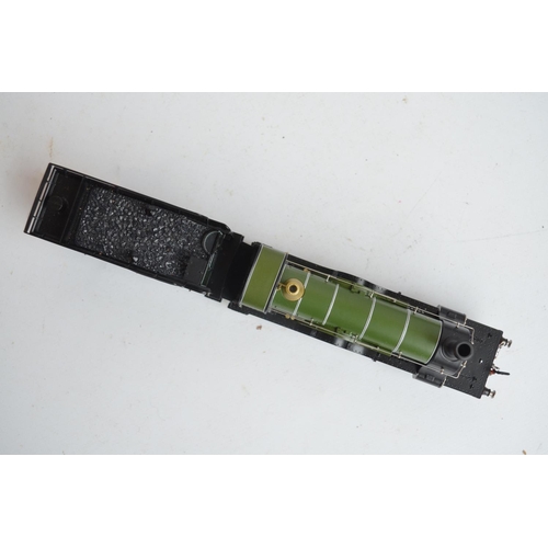 1076 - Rapido Trains/Railway Museum exclusive 449373 OO gauge GNR Stirling No1 electric steam train model (... 