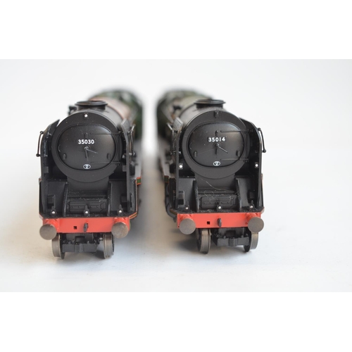 1079 - Two boxed OO gauge Merchant Navy Class (rebuilt) electric steam locomotive models from Hornby to inc... 