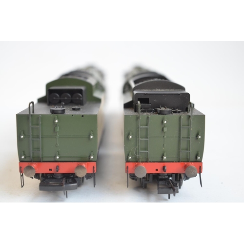 1079 - Two boxed OO gauge Merchant Navy Class (rebuilt) electric steam locomotive models from Hornby to inc... 