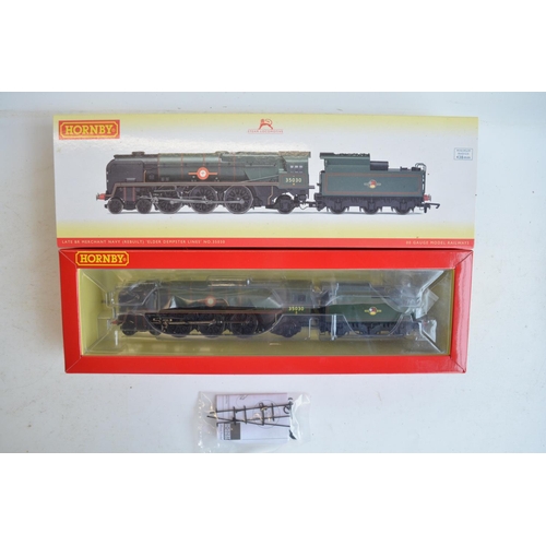 1079 - Two boxed OO gauge Merchant Navy Class (rebuilt) electric steam locomotive models from Hornby to inc... 