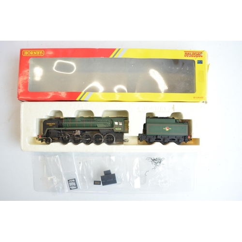 1080 - Three boxed OO gauge electric steam train models, all BR green livery to include Hornby R3244TTS Cla... 