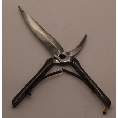 1116 - Unusual pair of secateurs by Smiths of York. The cutting blade also doubles as a knife. Hardened ste... 