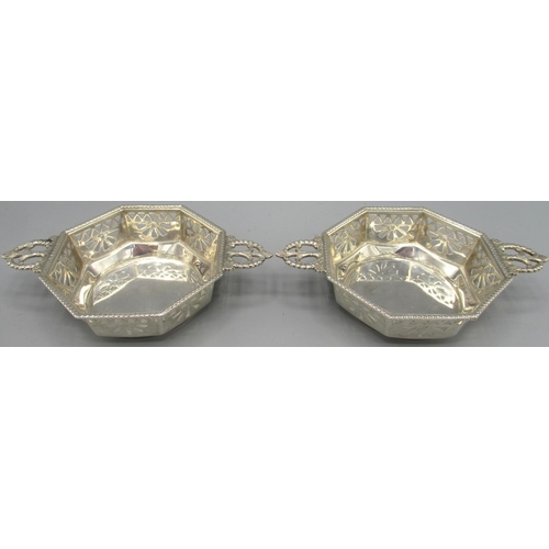 1084 - Pair of Art Deco silver bon bon dishes in octagonal form with pierced sides by Mappin & Webb, Birmin... 