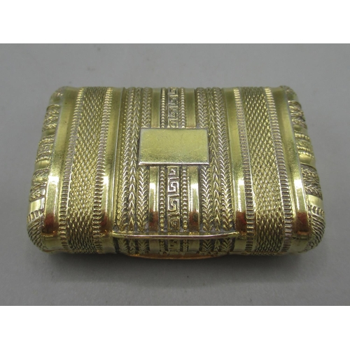 1041 - George III gilt silver vinaigrette in rounded rectangular form with bands of engine turned and Greek... 